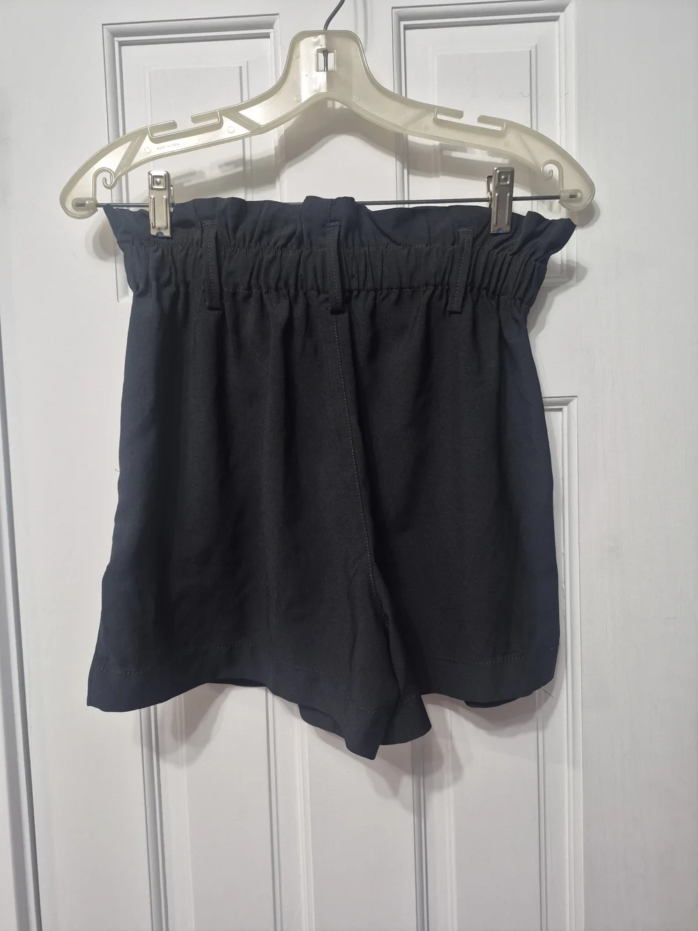 Madewell Women's Black Flat-Front Dress Shorts